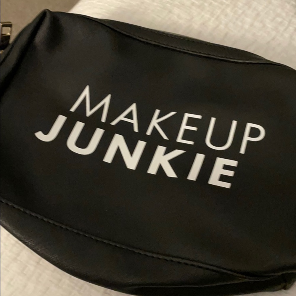 CRIMES OF BEAUTY BLACK MAKEUP BAG! NEW
